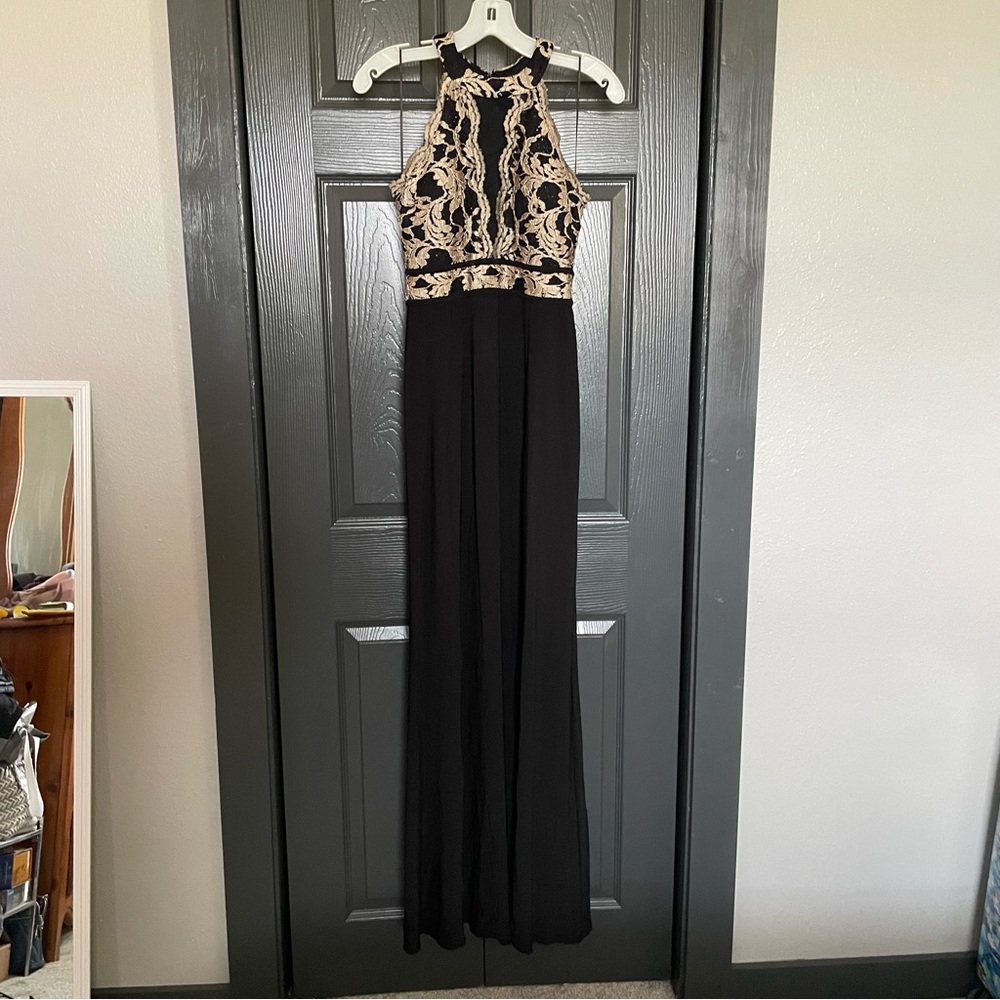Morgan & Co Womens Juniors high neck black gold glitter lace prom dress size 5/6 - Picture 4 of 8
